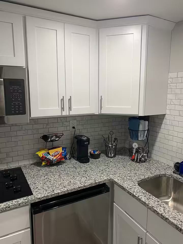 Furnished Finder property 890708_8 photo 3