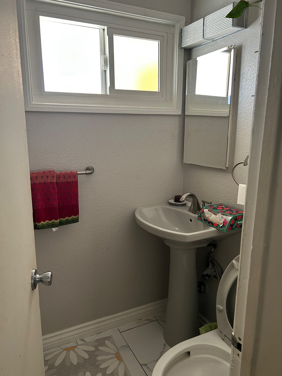 Furnished Finder property 890736_1 photo 12