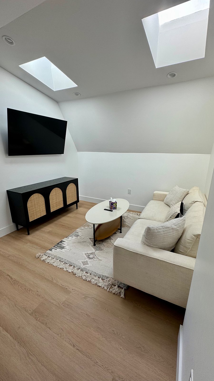 Furnished Finder property 890774_1 photo 24