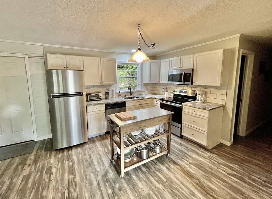 Furnished Finder property 890776_1 photo 4