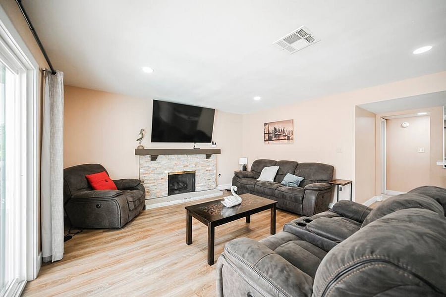 Furnished Finder property 890780_1 photo 3