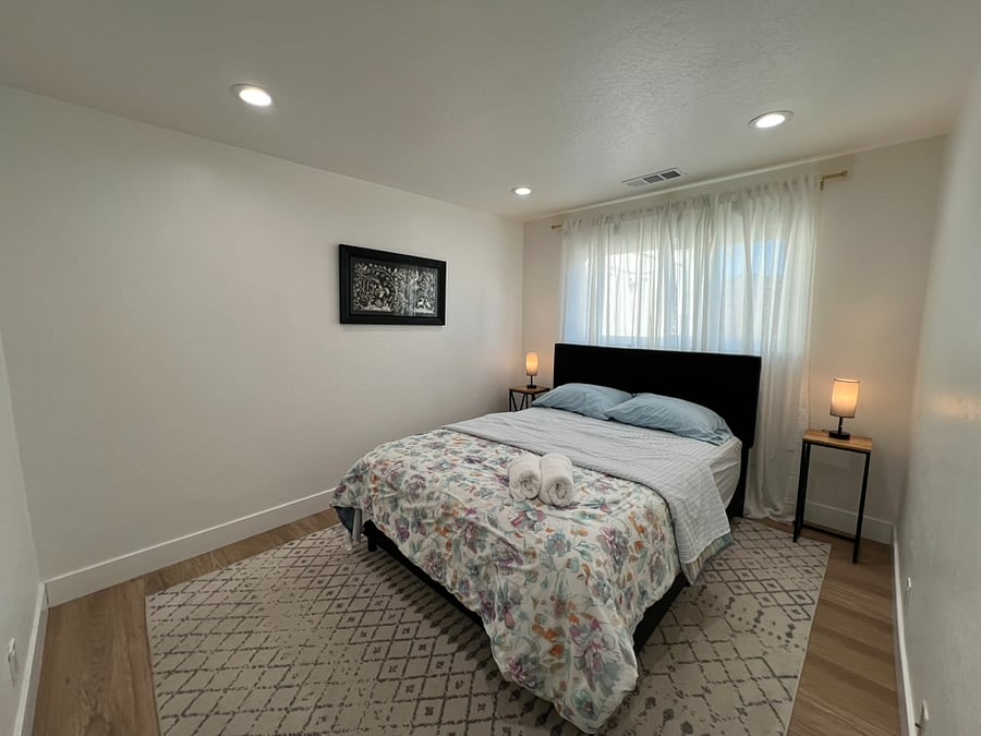 Furnished Finder property 890786_1 photo 12