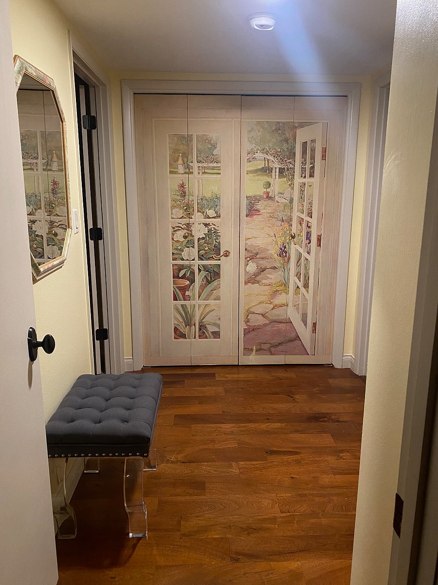 Interior foyer for bedroom area. Closing the door here keeps the bedrooms as a quiet space.
