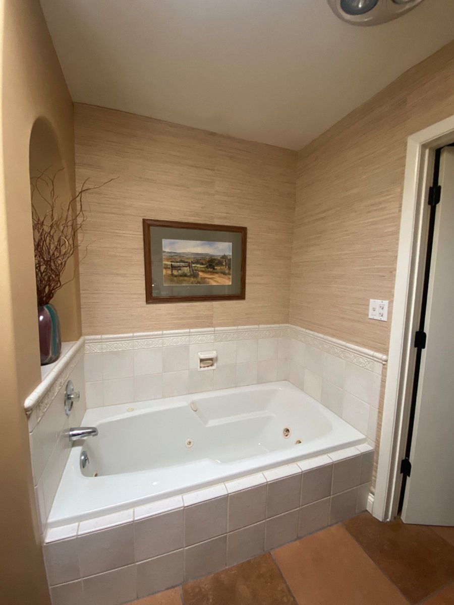 Jacuzzi jetted tub