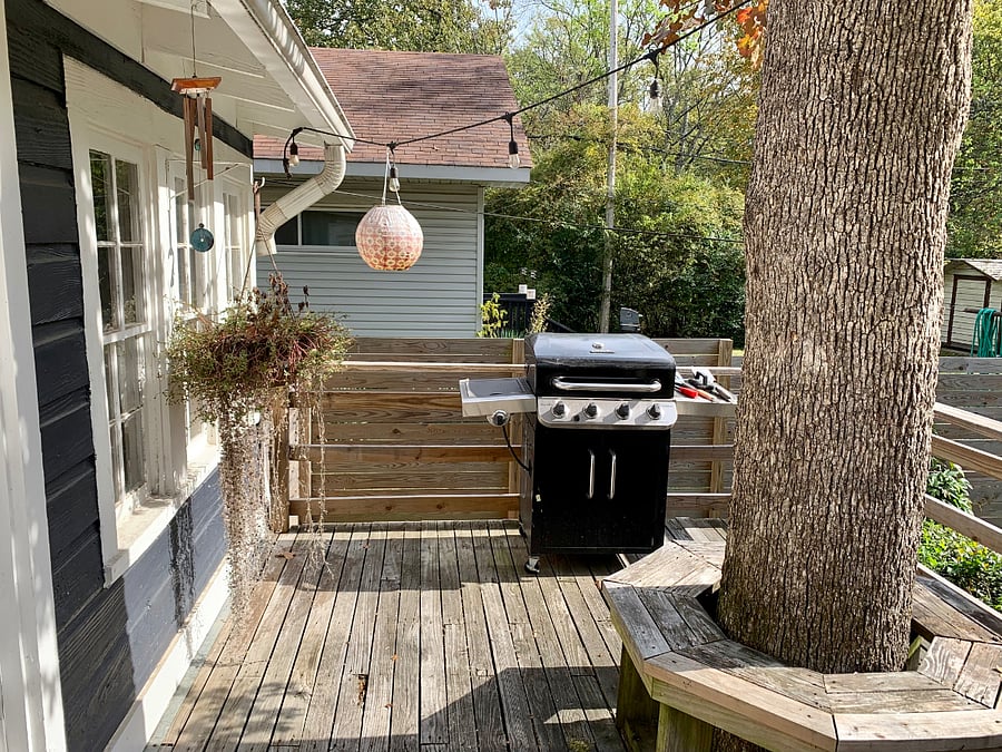 gas grill and back porch for chilling and grilling!
