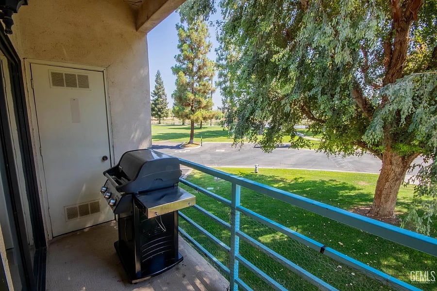 Furnished Finder property 890861_1 photo 17