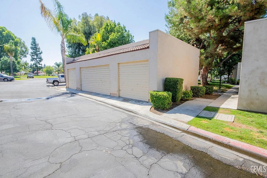 Furnished Finder property 890861_1 photo 24