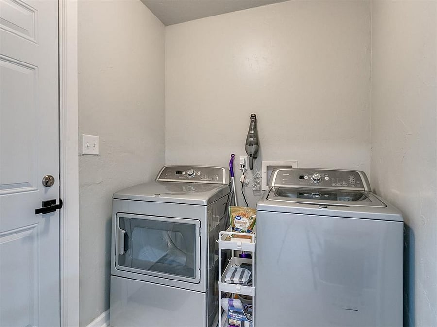 Furnished Finder property 890868_1 photo 16