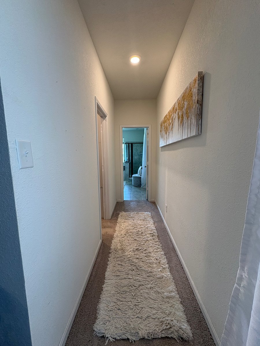Master bedroom suite. 
RM 1.