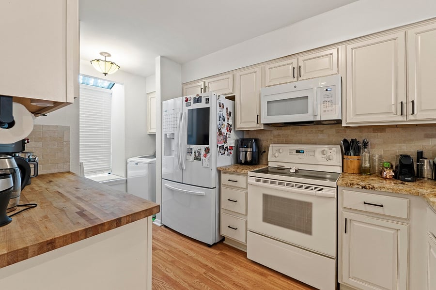 Furnished Finder property 890890_1 photo 10