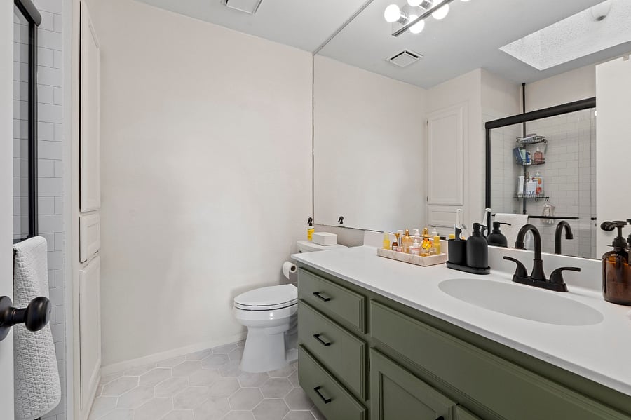 Furnished Finder property 890890_1 photo 20