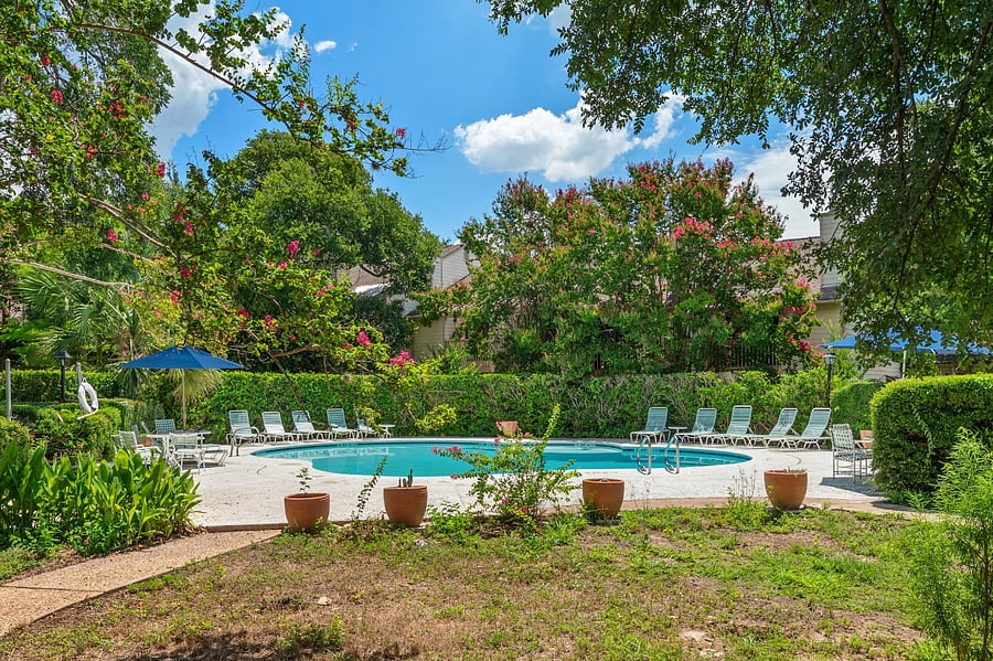 Furnished Finder property 890890_1 photo 39