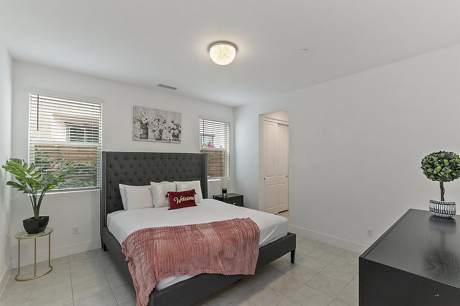 Furnished Finder property 890901_1 photo 11