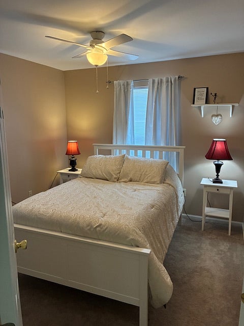 Third bedroom (Full-sized bed)