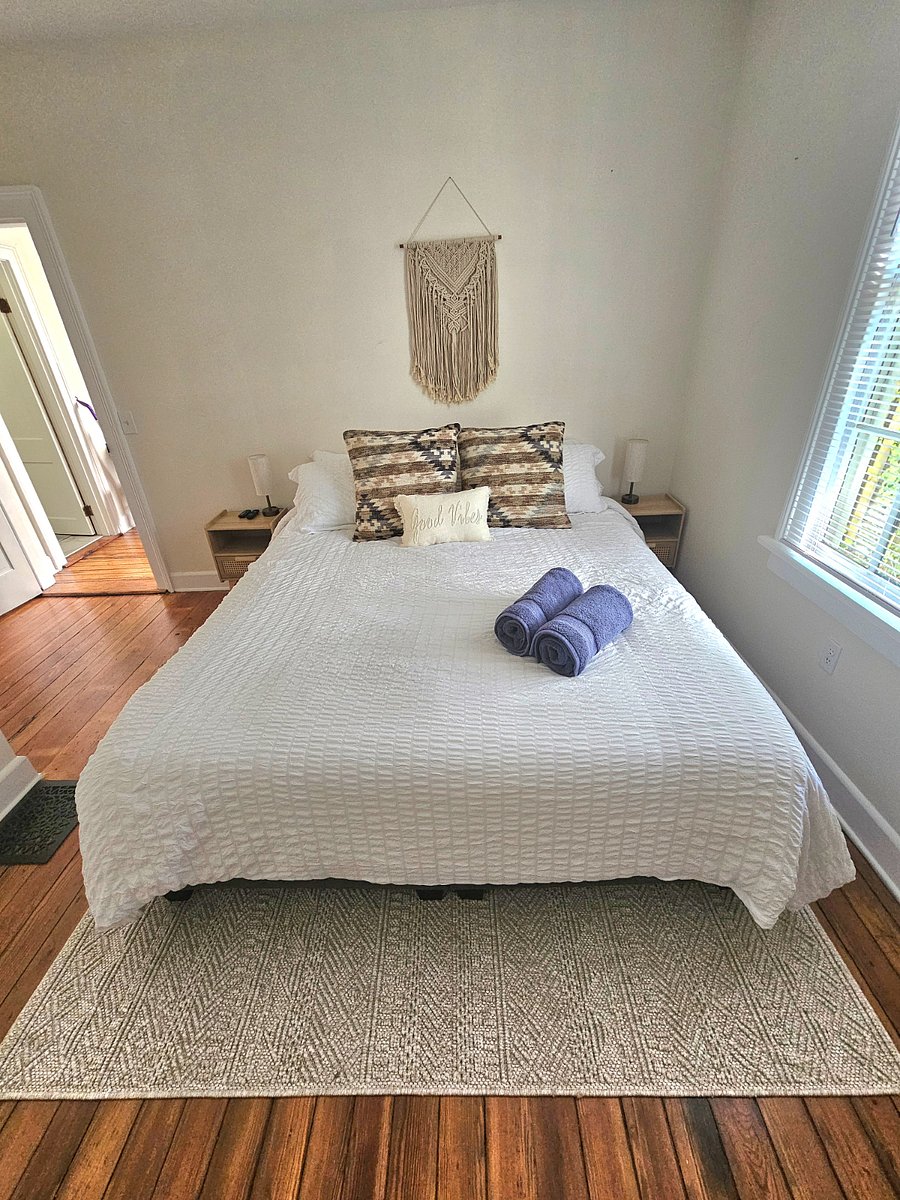 Furnished Finder property 890977_1 photo 13