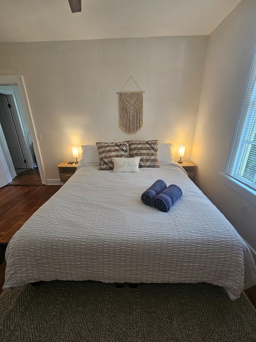 Furnished Finder property 890977_1 photo 3