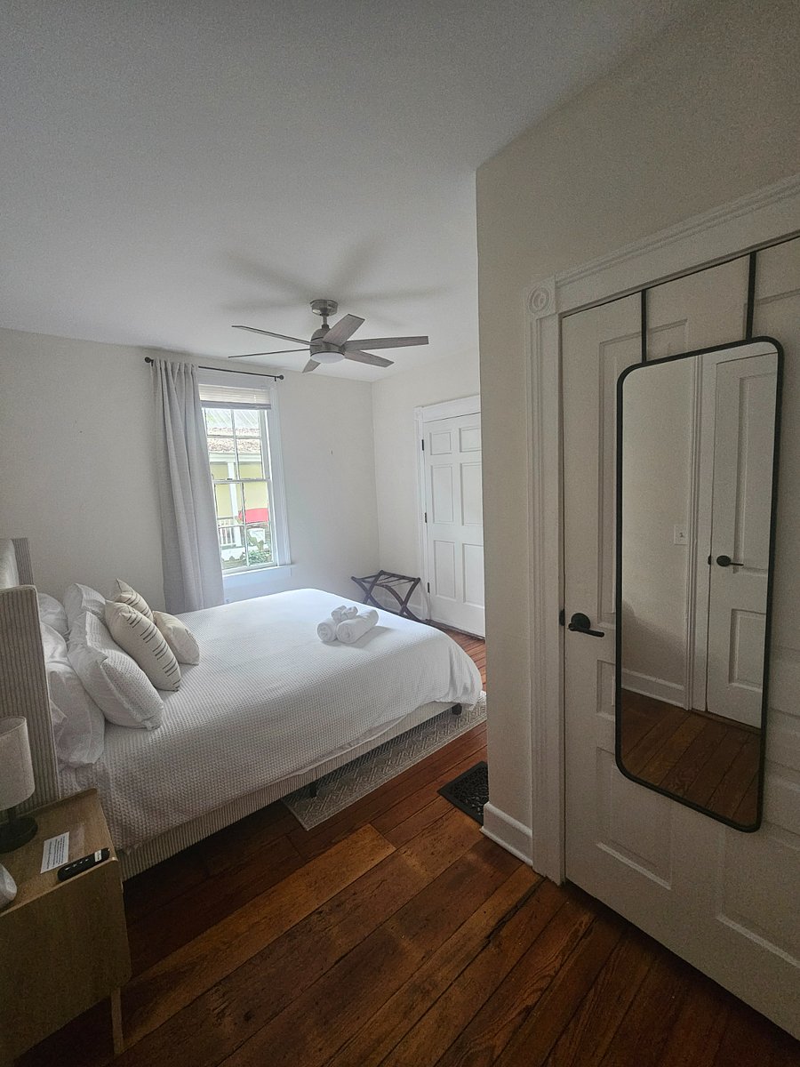 Furnished Finder property 890977_1 photo 12