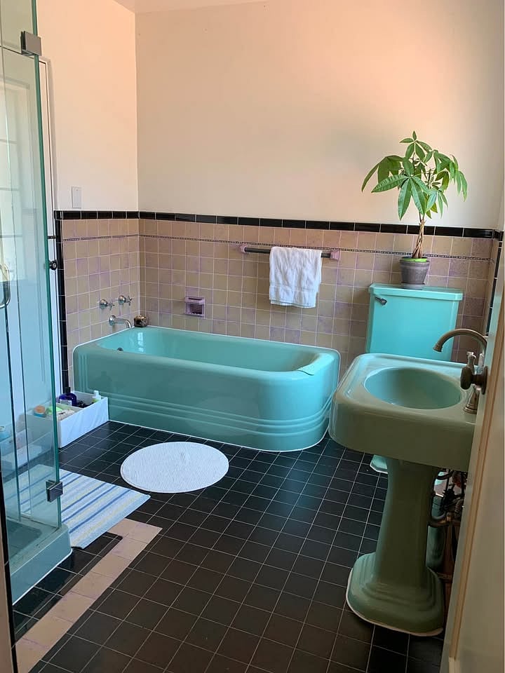 3rd floor bathroom
