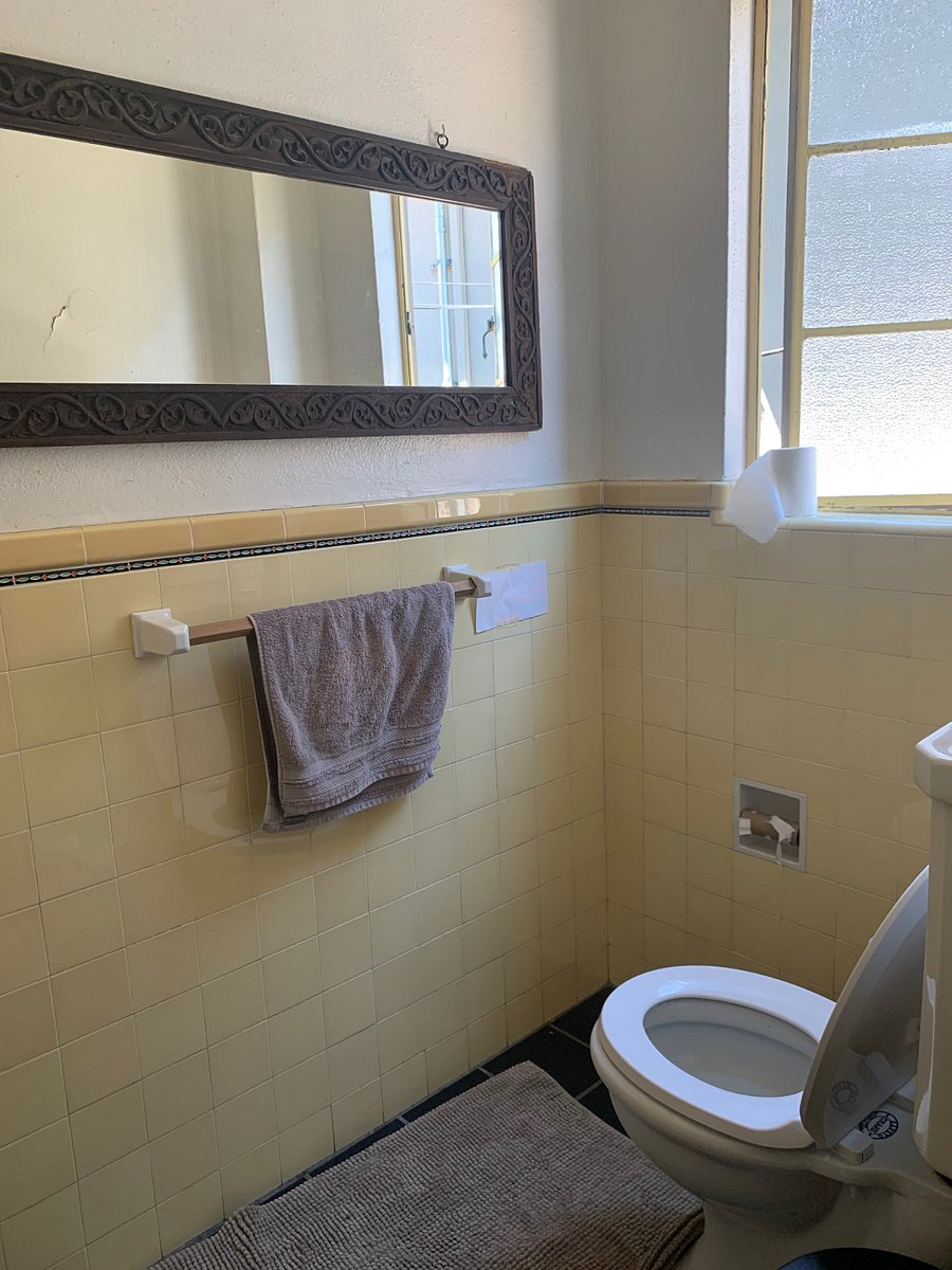 Main floor bathroom