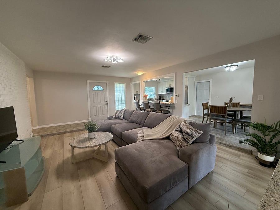 Furnished Finder property 891162_1 photo 6