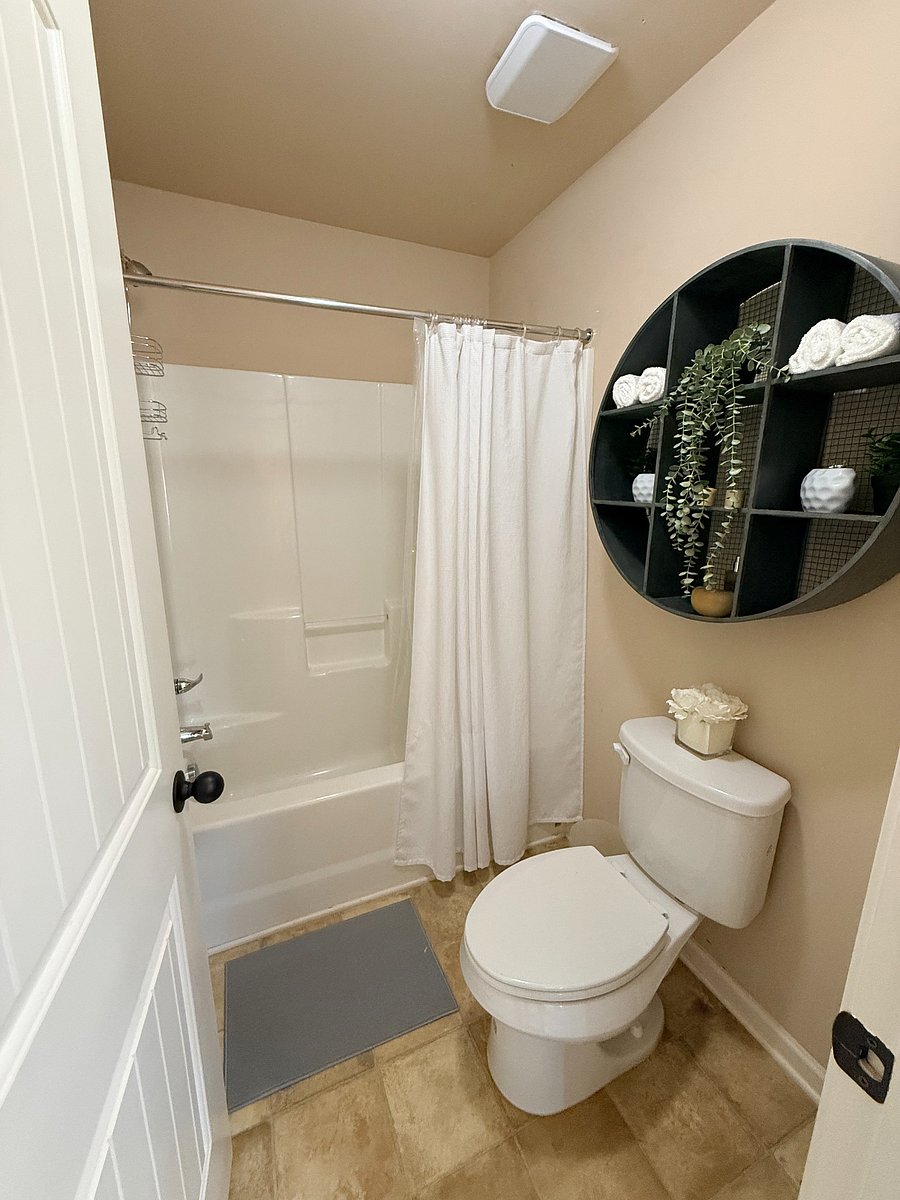 Hall Bath Shower & Toilet