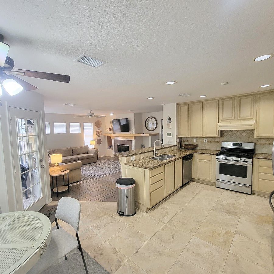 Furnished Finder property 891198_1 photo 24