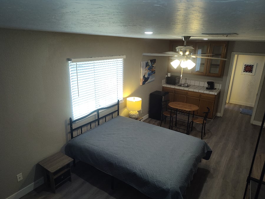 2 AC vents from central HVAC system and ceiling fans