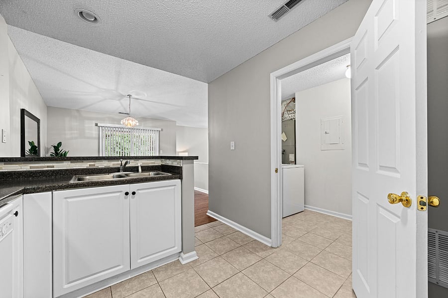 Furnished Finder property 891314_1 photo 24