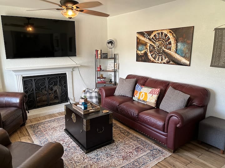 Apartment C living room