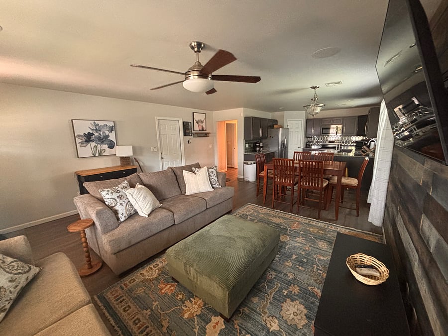 Furnished Finder property 891399_1 photo 3