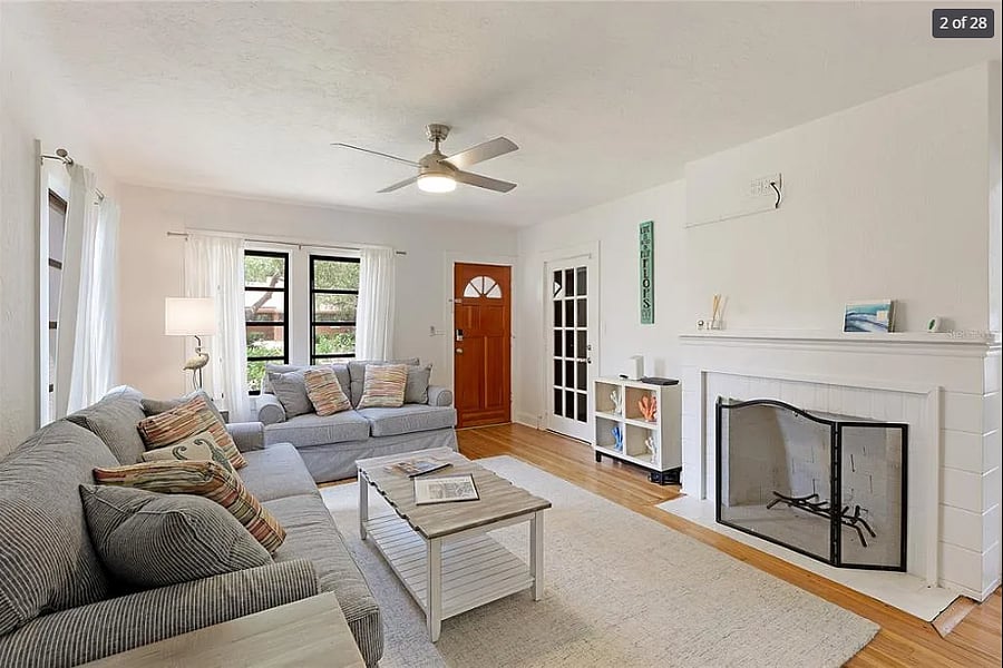 Front Living Room (Reading Room)