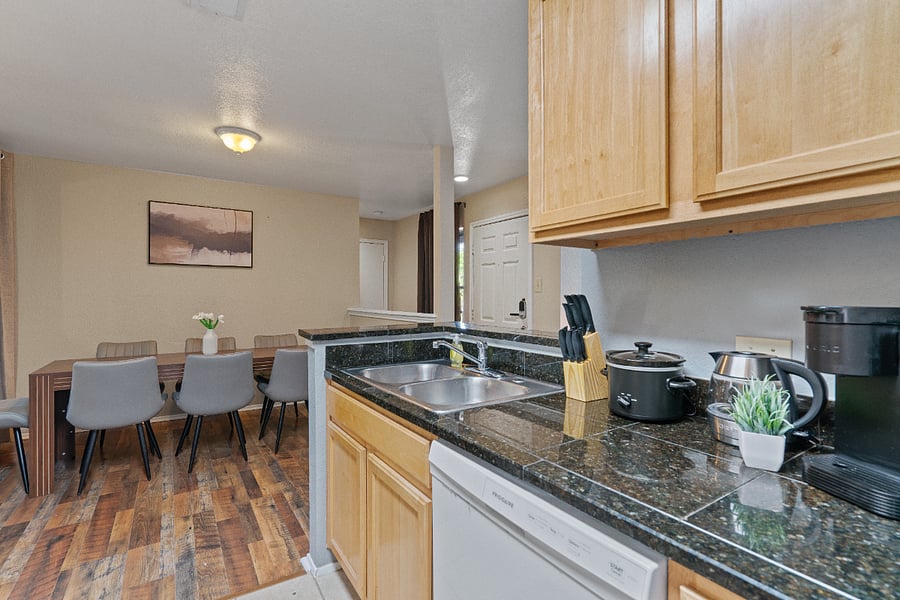 Furnished Finder property 891431_1 photo 14