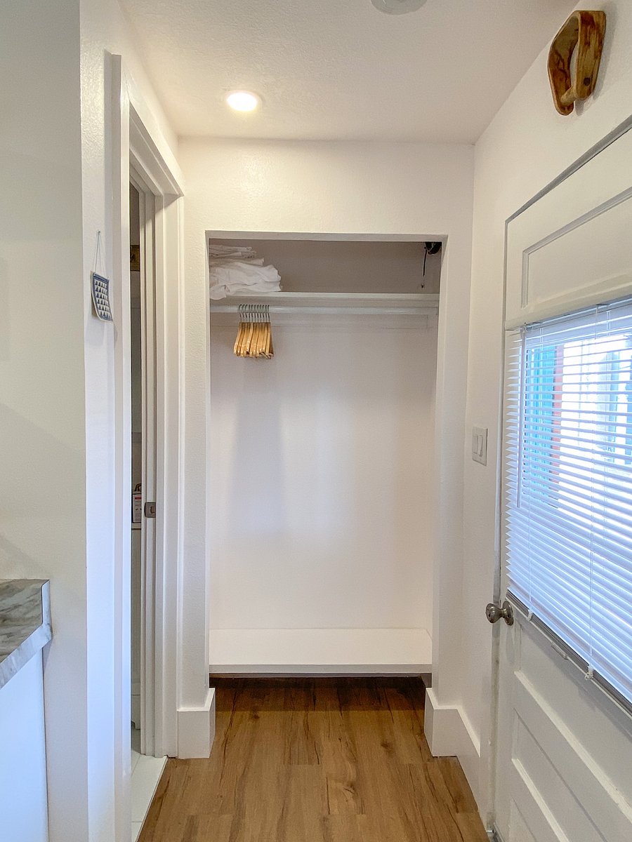 Closet with ample space.