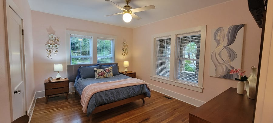 Bedroom #2 with Queen