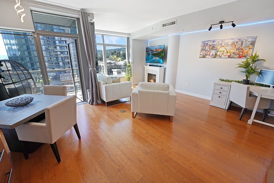 Dining Area & Living Space Light-filled and open-concept.