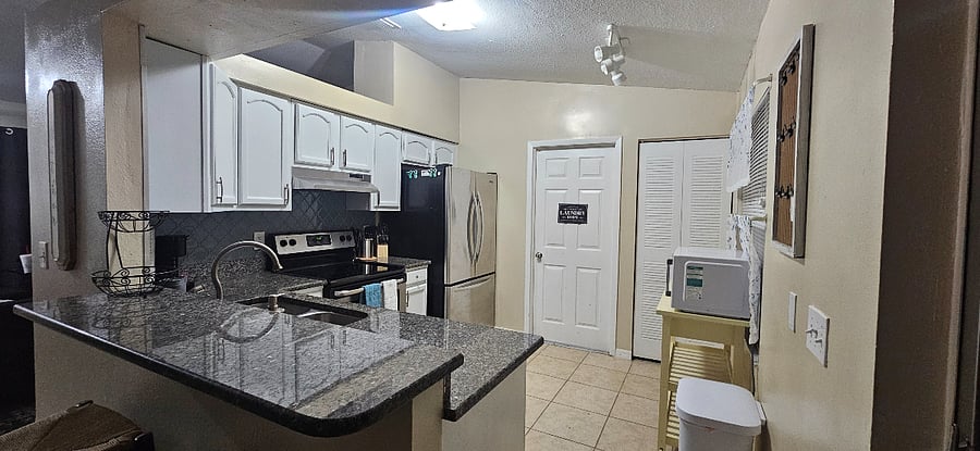Furnished Finder property 891611_1 photo 3