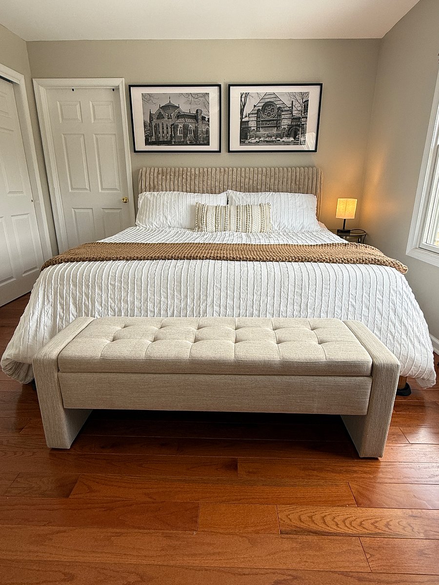 King bed- bedroom 1