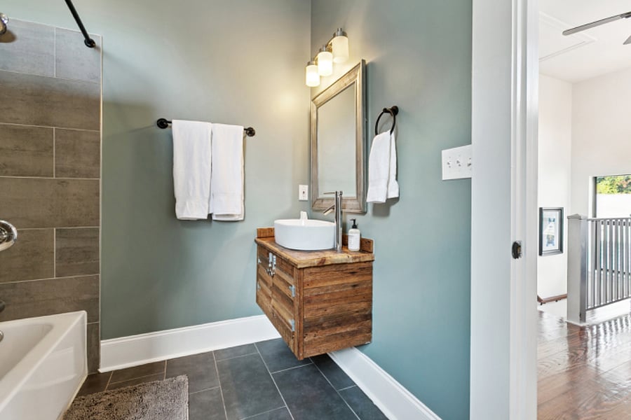Upstairs bathroom