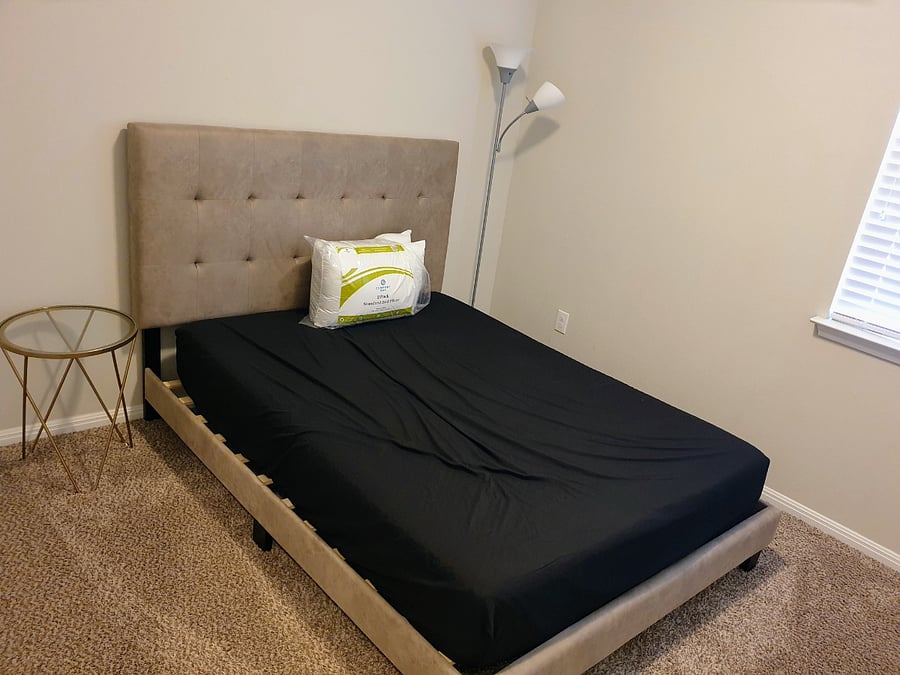 Bedroom 2: This will have bedding on it before arrival :)