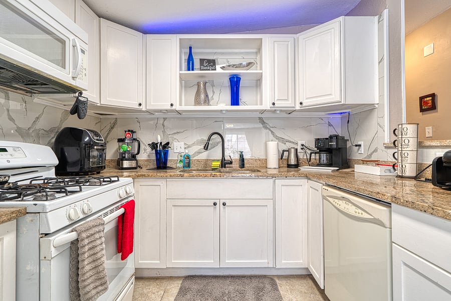 Furnished Finder property 891657_1 photo 10