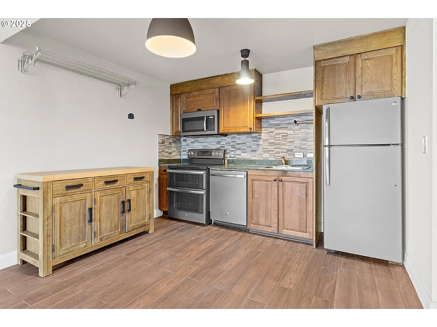 Furnished Finder property 891674_1 photo 3