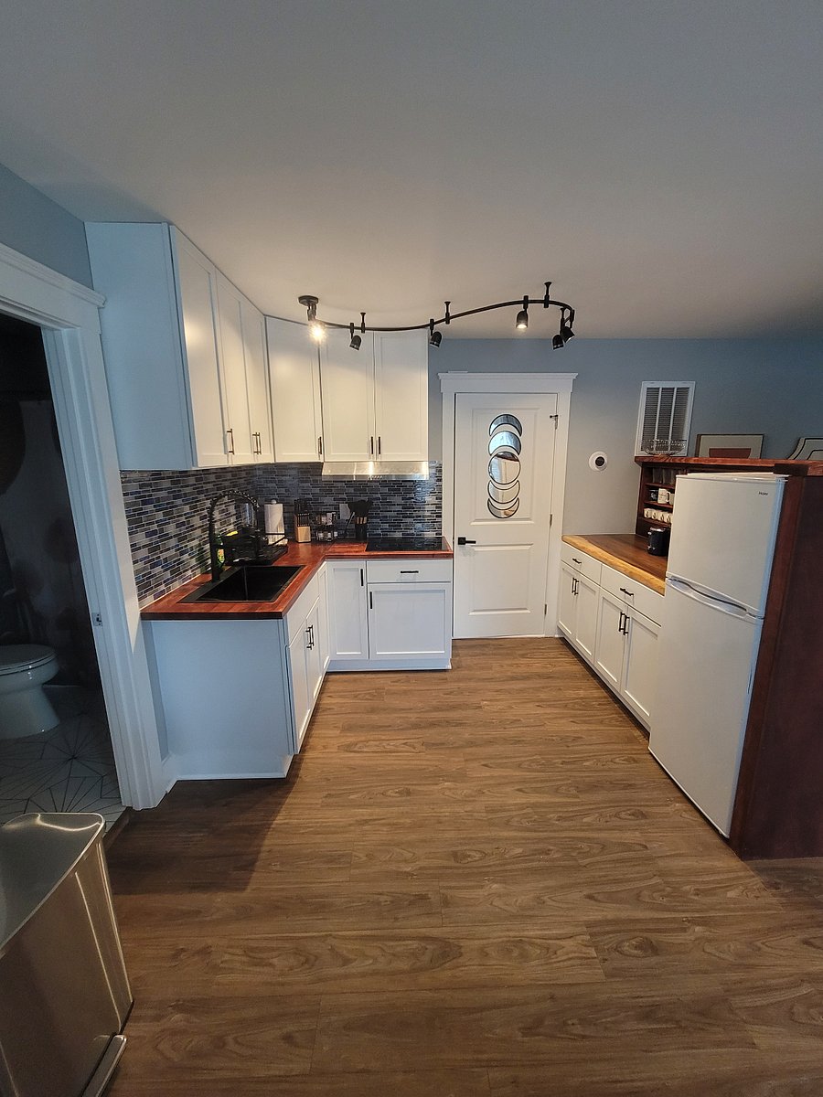 Furnished Finder property 891687_1 photo 3