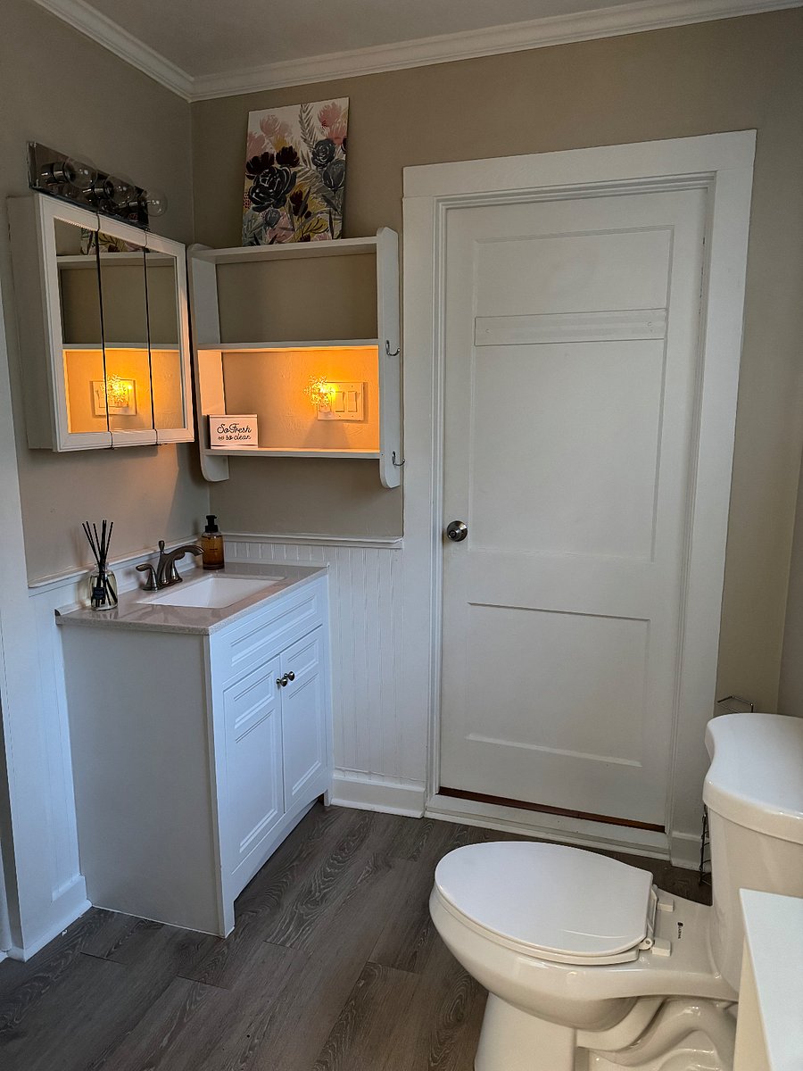 Bathroom with 1 sink and shower