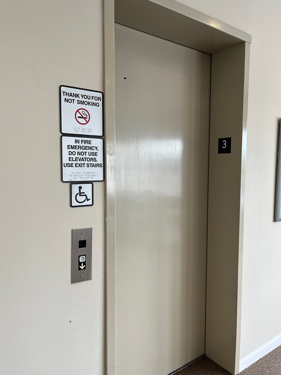 Private elevator access with
Private coded entry for TOP security