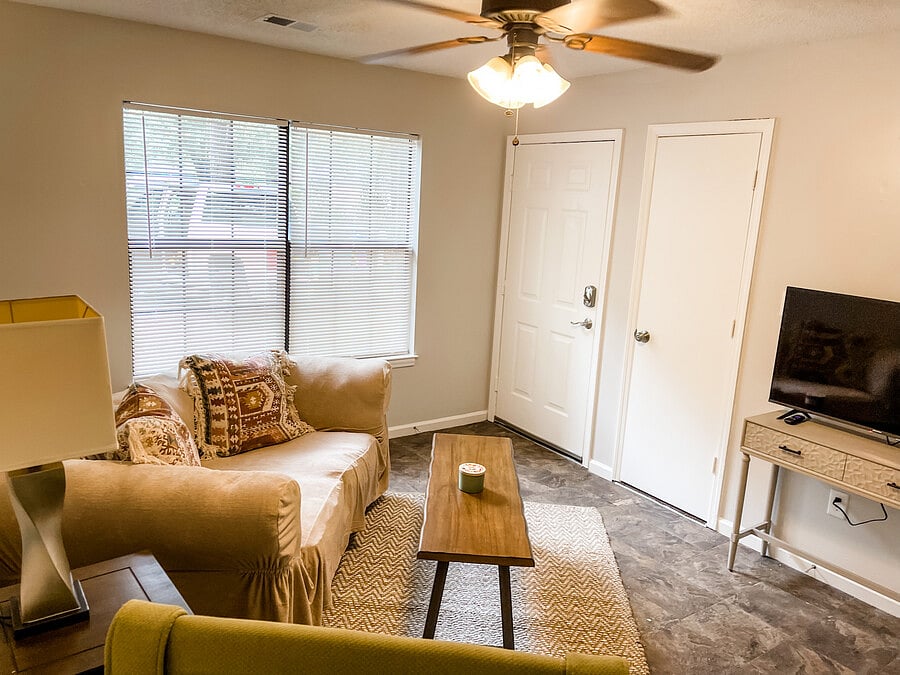 Furnished Finder property 891701_1 photo 3