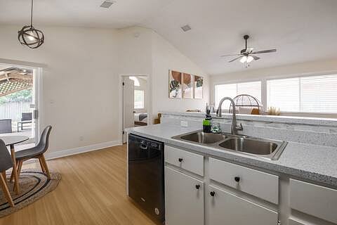 Furnished Finder property 891818_1 photo 7