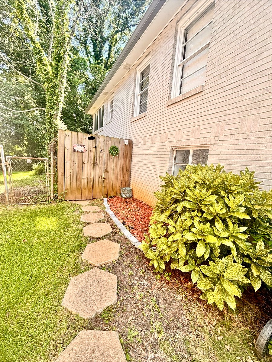 Furnished Finder property 891851_1 photo 51
