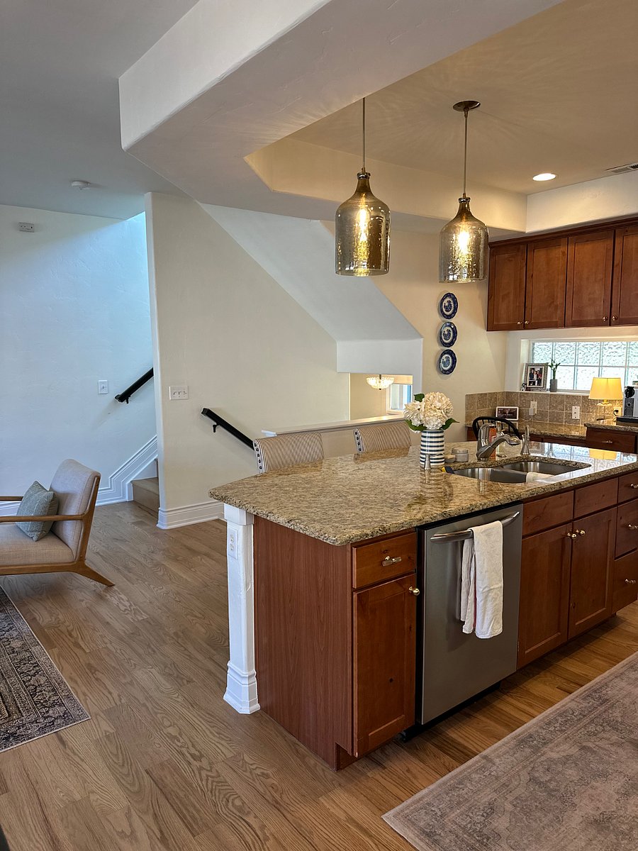 Furnished Finder property 891903_1 photo 3