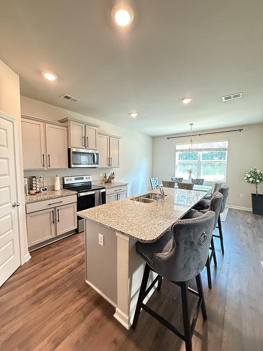 Furnished Finder property 891904_1 photo 4