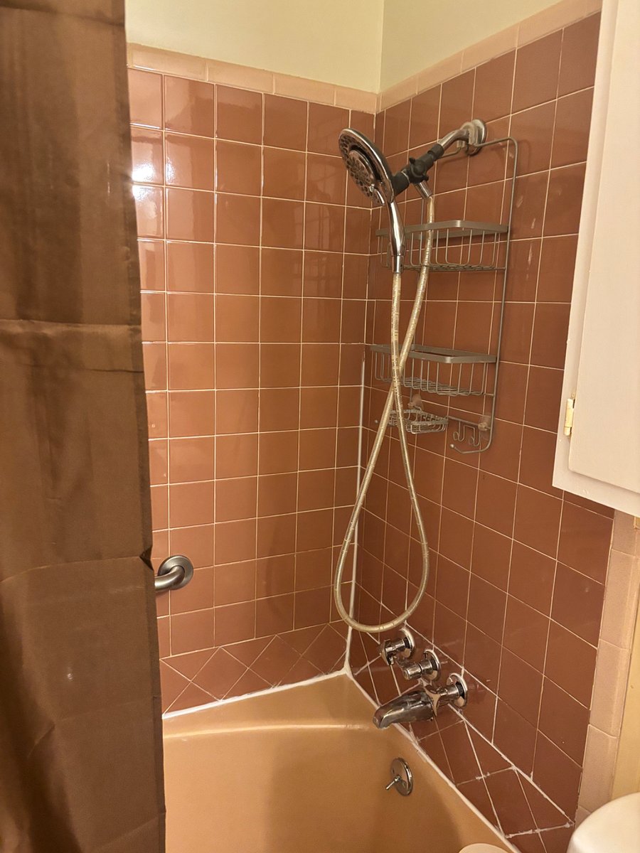  Bath/shower